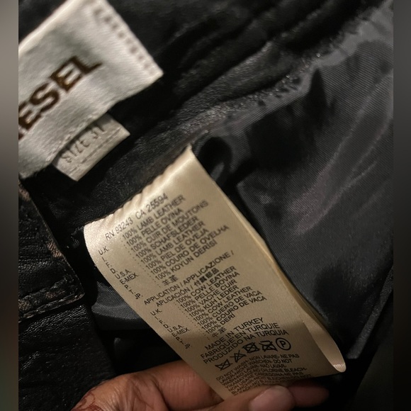 DIESEL POLASKIA TROUSERS
SIZE31 - Picture 4 of 4